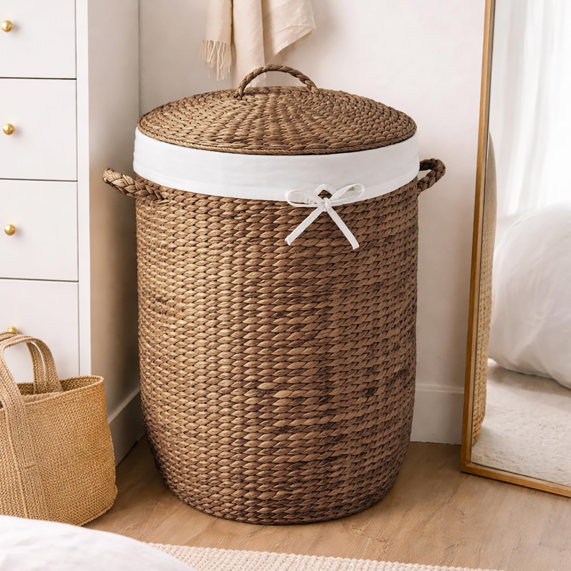 Best Choice Products Round Laundry Hamper w/Lid, Handwoven Laundry Basket, Built-in Handles & Removable Liner for Clothes, Towels, Blanket & Storage Organization - Chestnut - Image 7